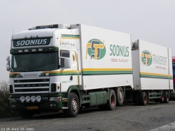 Scania-144-L-530-KUEKOHZ-Soonius-(NL)[1]